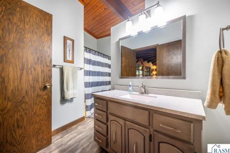 1014 Highland Drive Blue Earth MN 56013