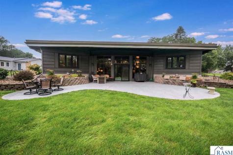 1014 Highland Drive Blue Earth MN 56013