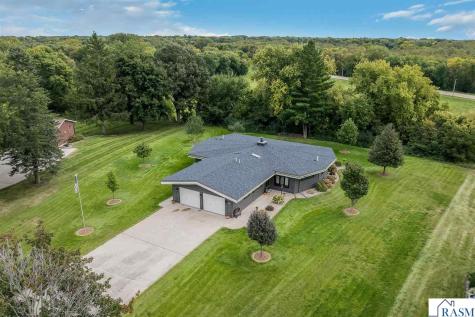 1014 Highland Drive Blue Earth MN 56013