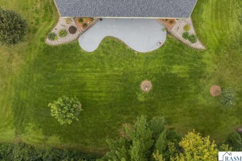 1014 Highland Drive Blue Earth MN 56013