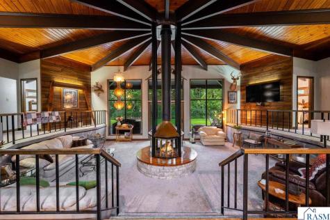 1014 Highland Drive Blue Earth MN 56013