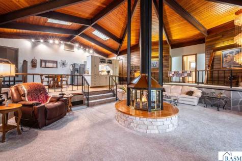 1014 Highland Drive Blue Earth MN 56013