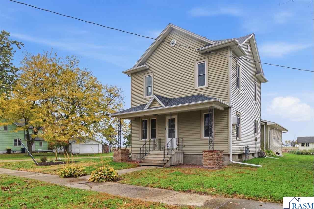 119 W 5th Avenue Minnesota Lake MN 56068