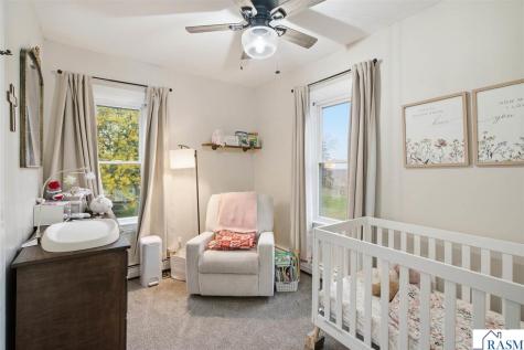 119 W 5th Avenue Minnesota Lake MN 56068
