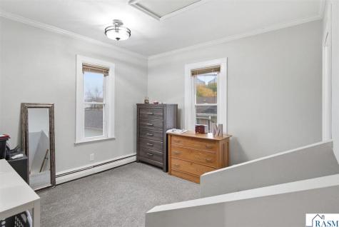 119 W 5th Avenue Minnesota Lake MN 56068