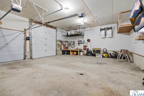 119 W 5th Avenue Minnesota Lake MN 56068