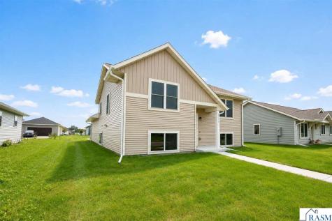 2113 Lunden Street St. Peter MN 56082