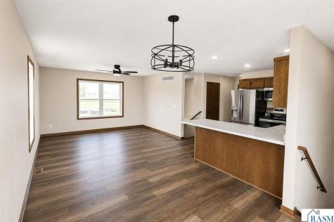 2113 Lunden Street St. Peter MN 56082