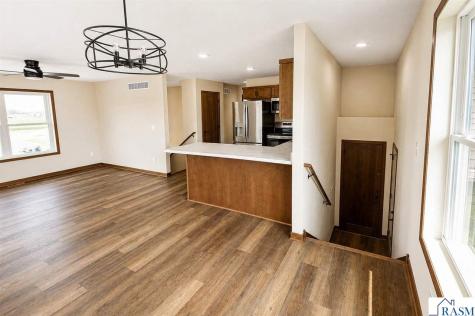 2113 Lunden Street St. Peter MN 56082