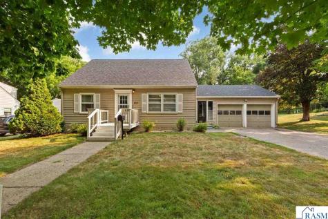 614 Lower Johnson Circle St. Peter MN 56082
