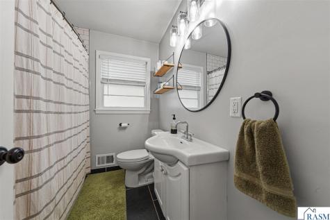 614 Lower Johnson Circle St. Peter MN 56082