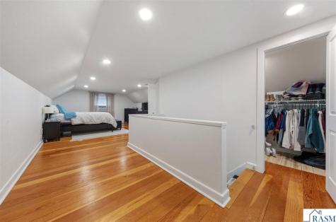 614 Lower Johnson Circle St. Peter MN 56082