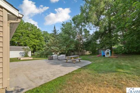 614 Lower Johnson Circle St. Peter MN 56082