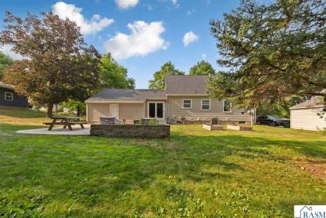 614 Lower Johnson Circle St. Peter MN 56082