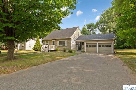 614 Lower Johnson Circle St. Peter MN 56082