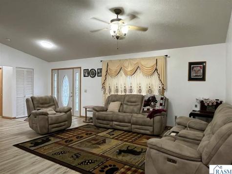 1007 Westwood Drive St. James MN 56081