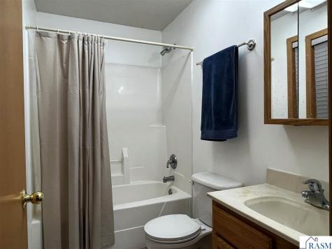 1007 Westwood Drive St. James MN 56081