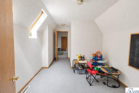 950 Belvista Drive North Mankato MN 56003