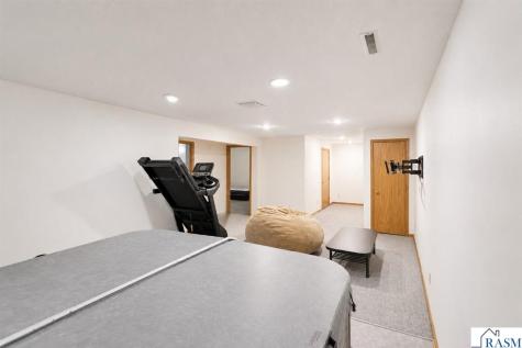 950 Belvista Drive North Mankato MN 56003