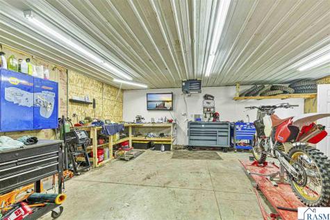 1129 S Ramsey Street Blue Earth MN 56013