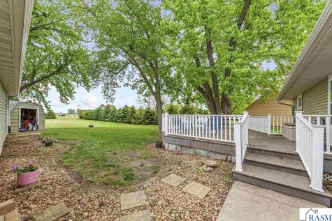 1129 S Ramsey Street Blue Earth MN 56013