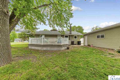 1129 S Ramsey Street Blue Earth MN 56013