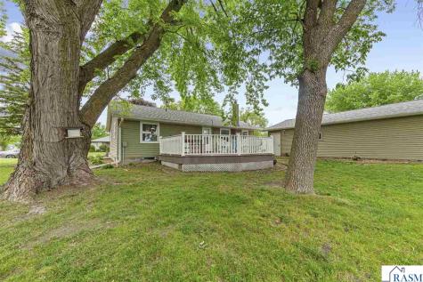 1129 S Ramsey Street Blue Earth MN 56013