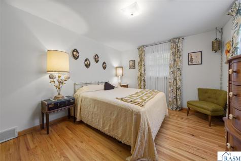 219 Floral Avenue Mankato MN 56001