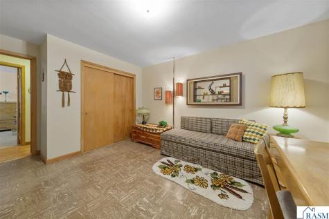 219 Floral Avenue Mankato MN 56001