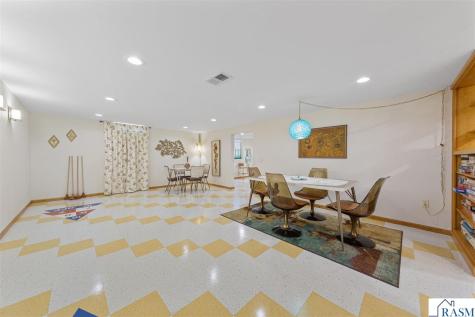 219 Floral Avenue Mankato MN 56001