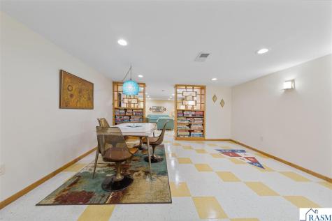 219 Floral Avenue Mankato MN 56001