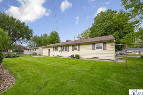 219 Floral Avenue Mankato MN 56001