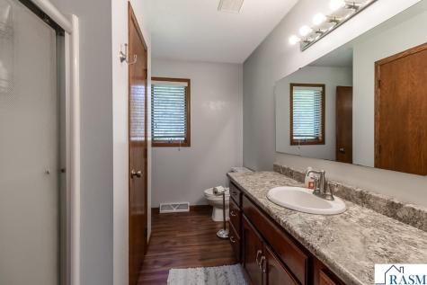 61785 Sunset Lane New Ulm MN 56073