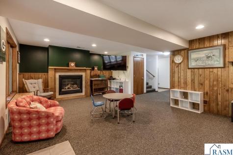 61785 Sunset Lane New Ulm MN 56073