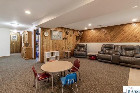 61785 Sunset Lane New Ulm MN 56073