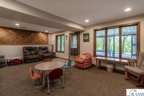 61785 Sunset Lane New Ulm MN 56073