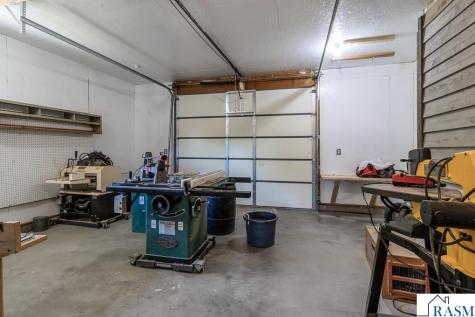61785 Sunset Lane New Ulm MN 56073
