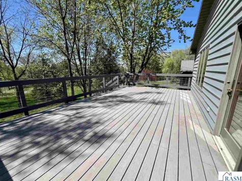61785 Sunset Lane New Ulm MN 56073