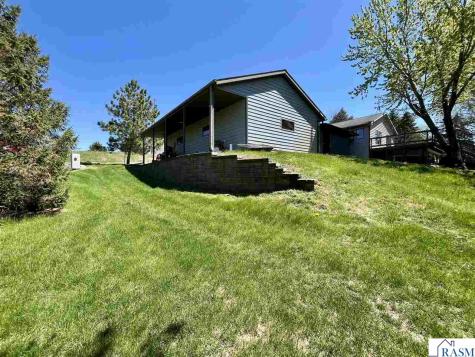 61785 Sunset Lane New Ulm MN 56073