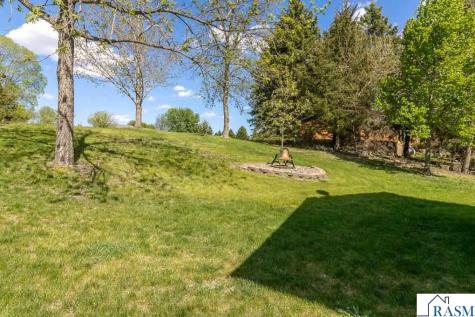 61785 Sunset Lane New Ulm MN 56073