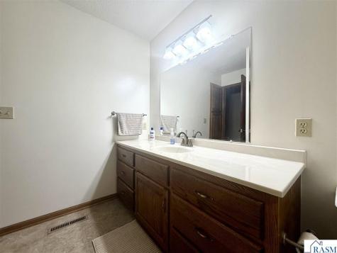 1310 Lloyd Lane St. Peter MN 56082