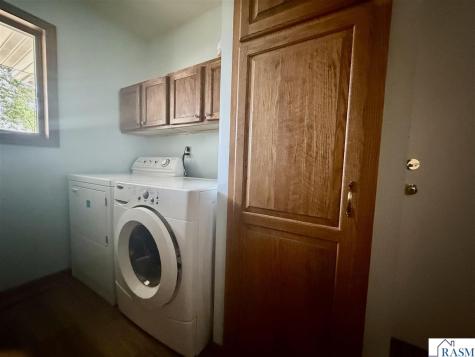 1310 Lloyd Lane St. Peter MN 56082