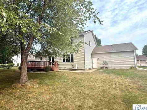 1310 Lloyd Lane St. Peter MN 56082