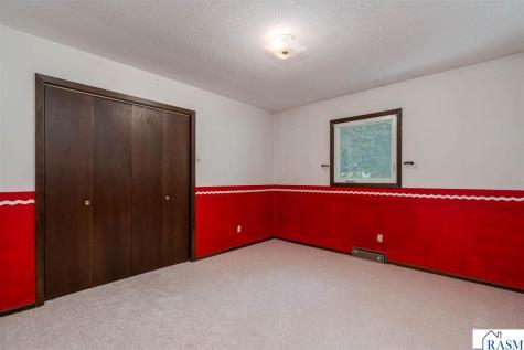 19 W Higbie Avenue Minnesota Lake MN 56068