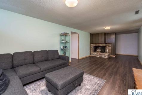 19 W Higbie Avenue Minnesota Lake MN 56068