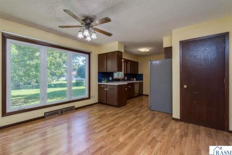 19 W Higbie Avenue Minnesota Lake MN 56068