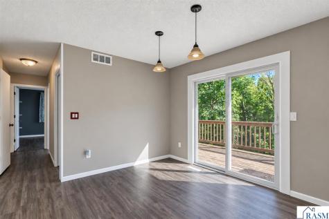 1011 N Cordova Avenue Le Center MN 56057