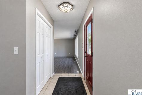 1011 N Cordova Avenue Le Center MN 56057