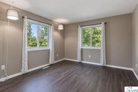 1011 N Cordova Avenue Le Center MN 56057