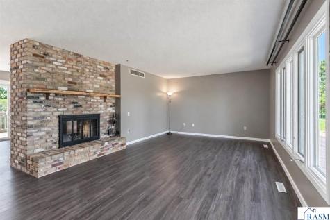 1011 N Cordova Avenue Le Center MN 56057